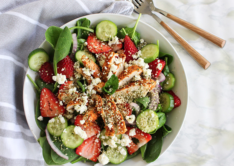 Spinach--Strawberry-Salad-with-Chicken-recipes